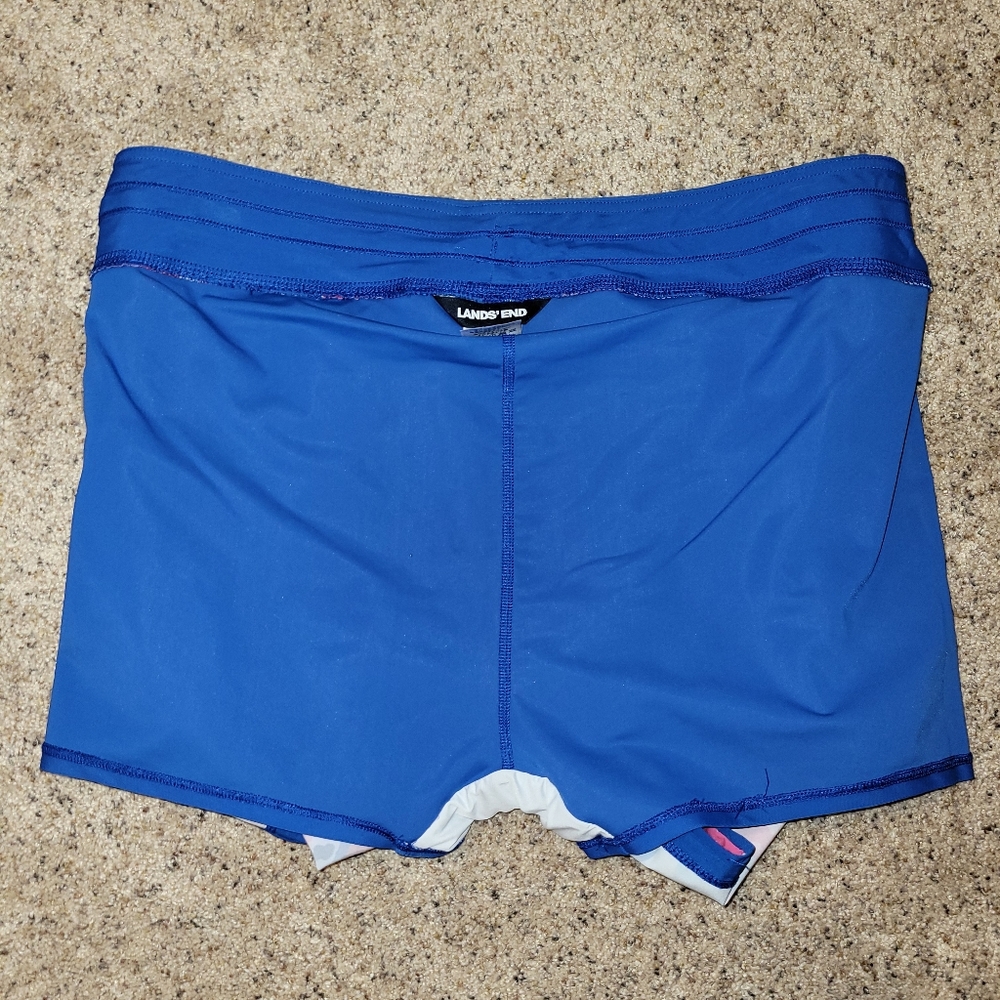 🩱Gorgeous "Lands' End" Floral Elastic Waist Stretch Lined Swim Skort🩱 - Picture 3 of 9